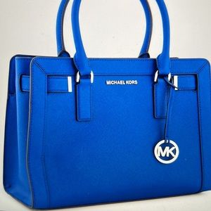 Like new: Michael Kors Dillon Medium sized electric blue satchel